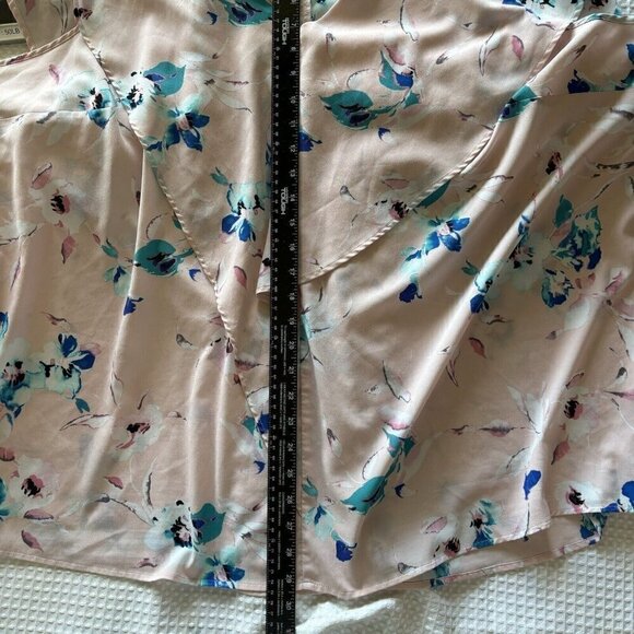 Lane Bryant Pink Floral Flutter Sleeve Cascading Ruffle Front Size 26 Top Shirt - Picture 11 of 12